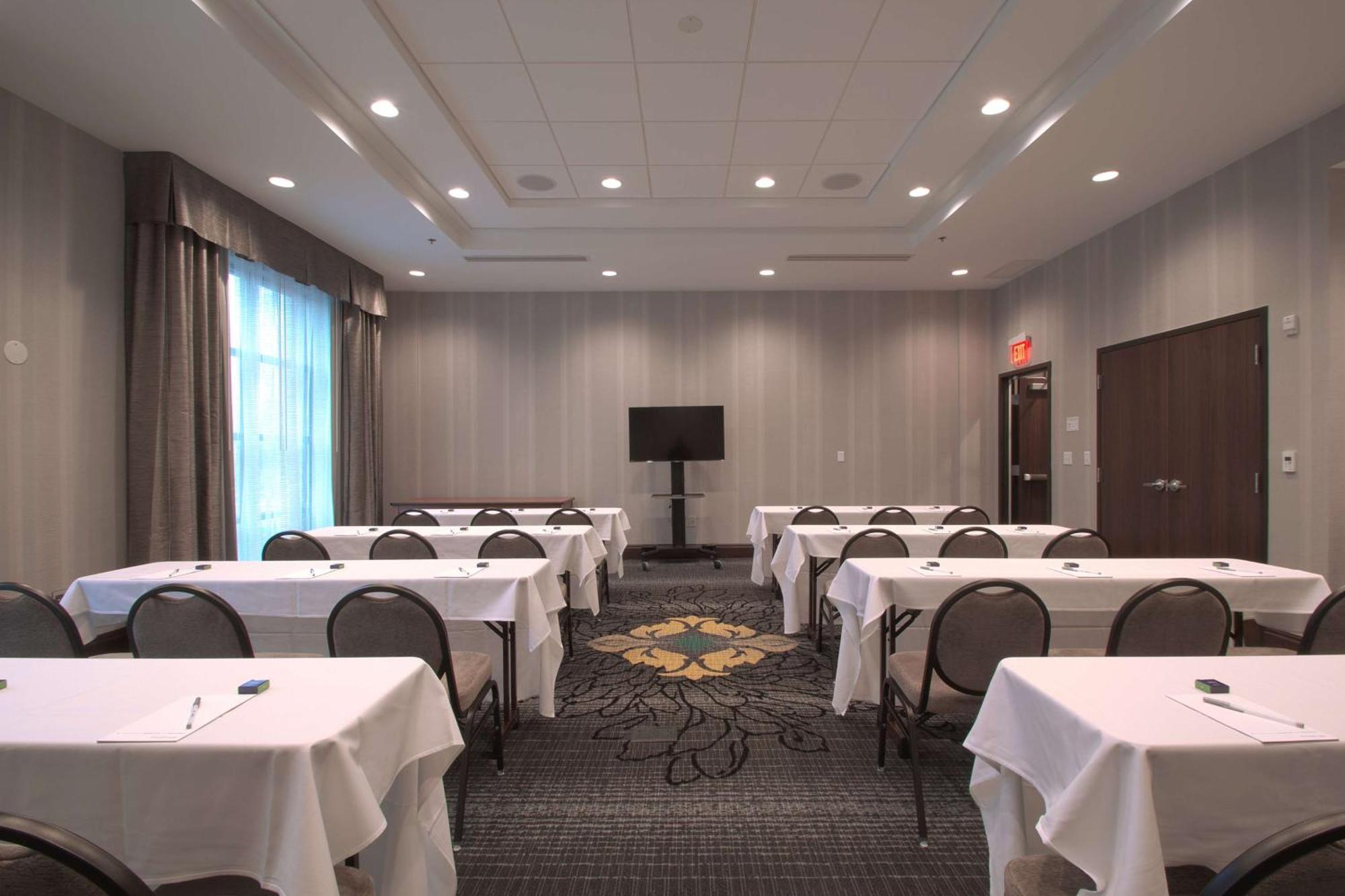 Hampton Inn & Suites Columbus/University Area Dış mekan fotoğraf