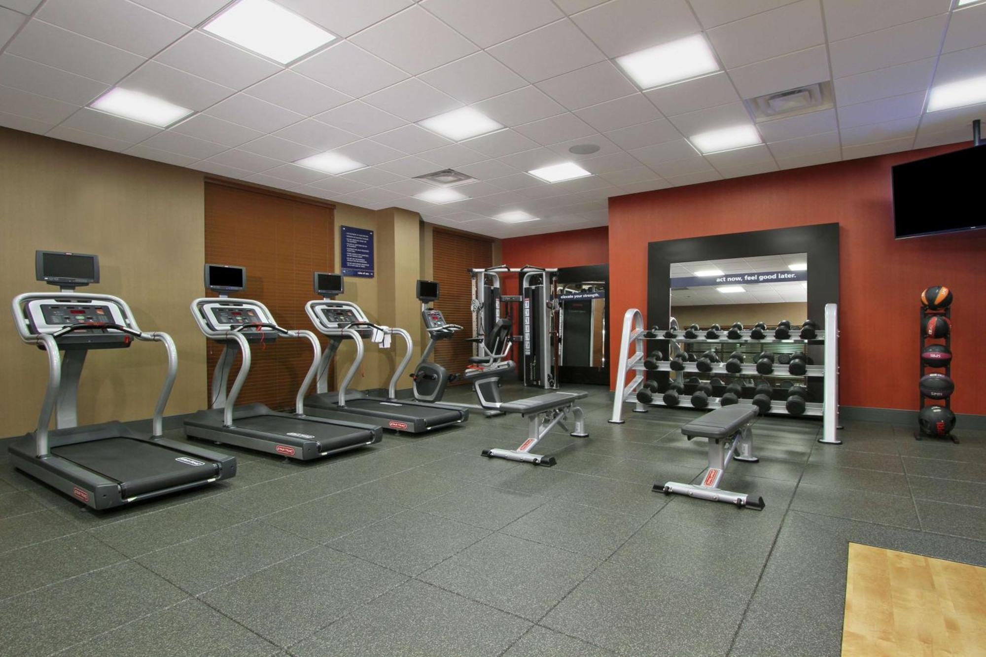 Hampton Inn & Suites Columbus/University Area Dış mekan fotoğraf