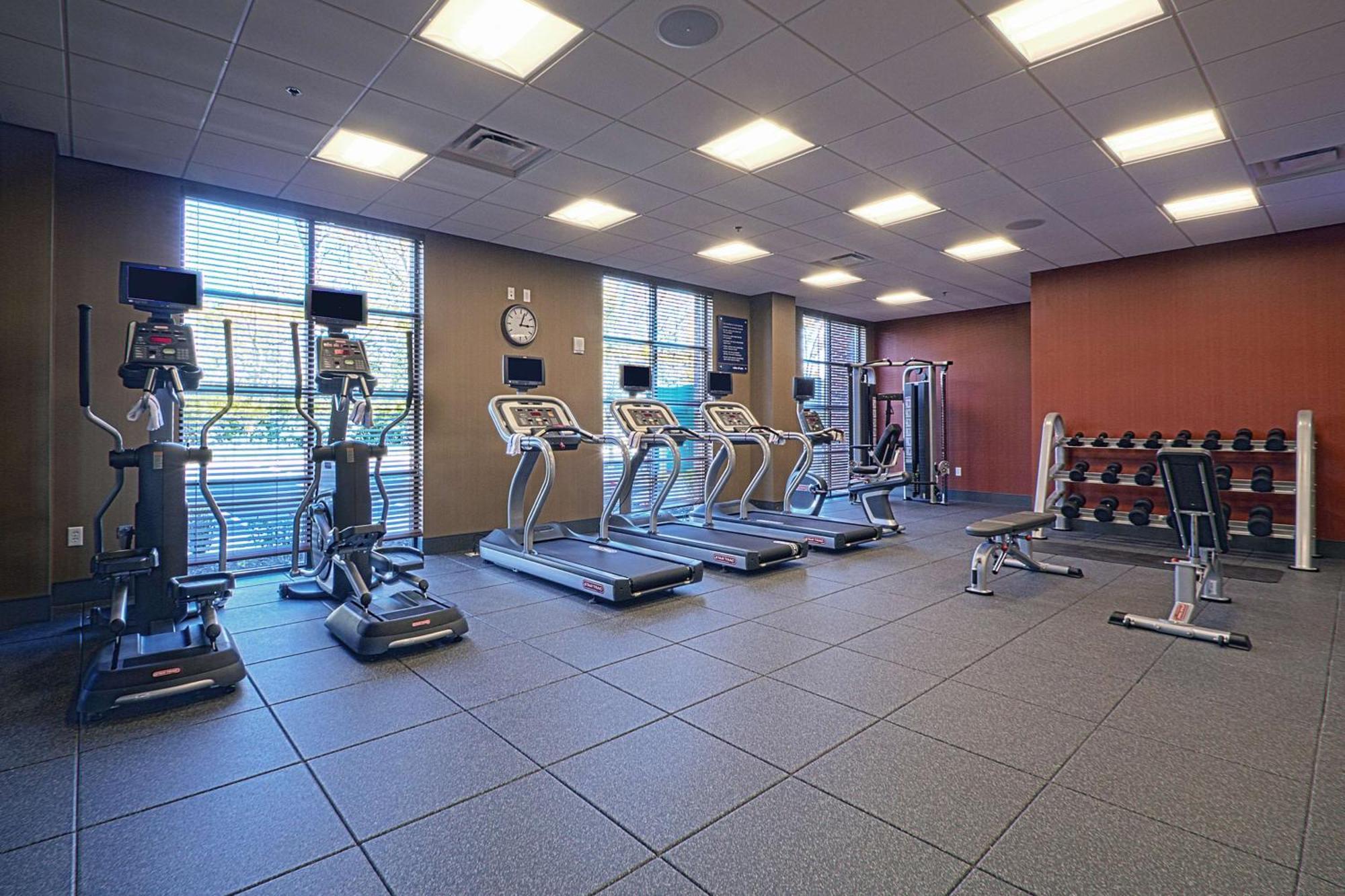 Hampton Inn & Suites Columbus/University Area Dış mekan fotoğraf